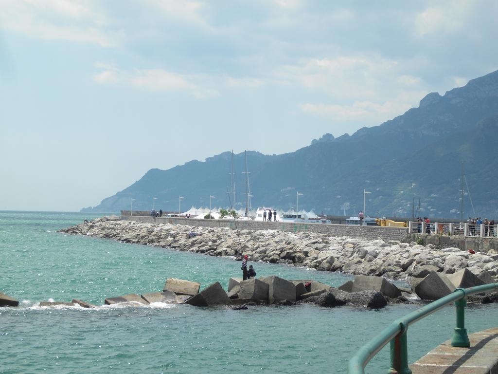 Amarfia Bed & Breakfast - Your Home In Salerno Buitenkant foto